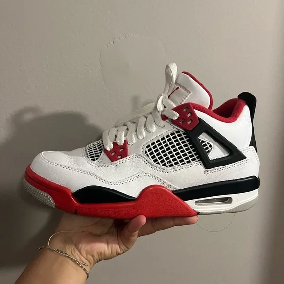 Jordan 4s Fire Reds - Picture 1 of 5